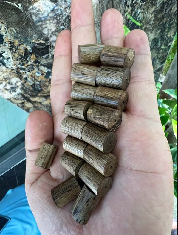 Công đoạn làm hạt trầm.png